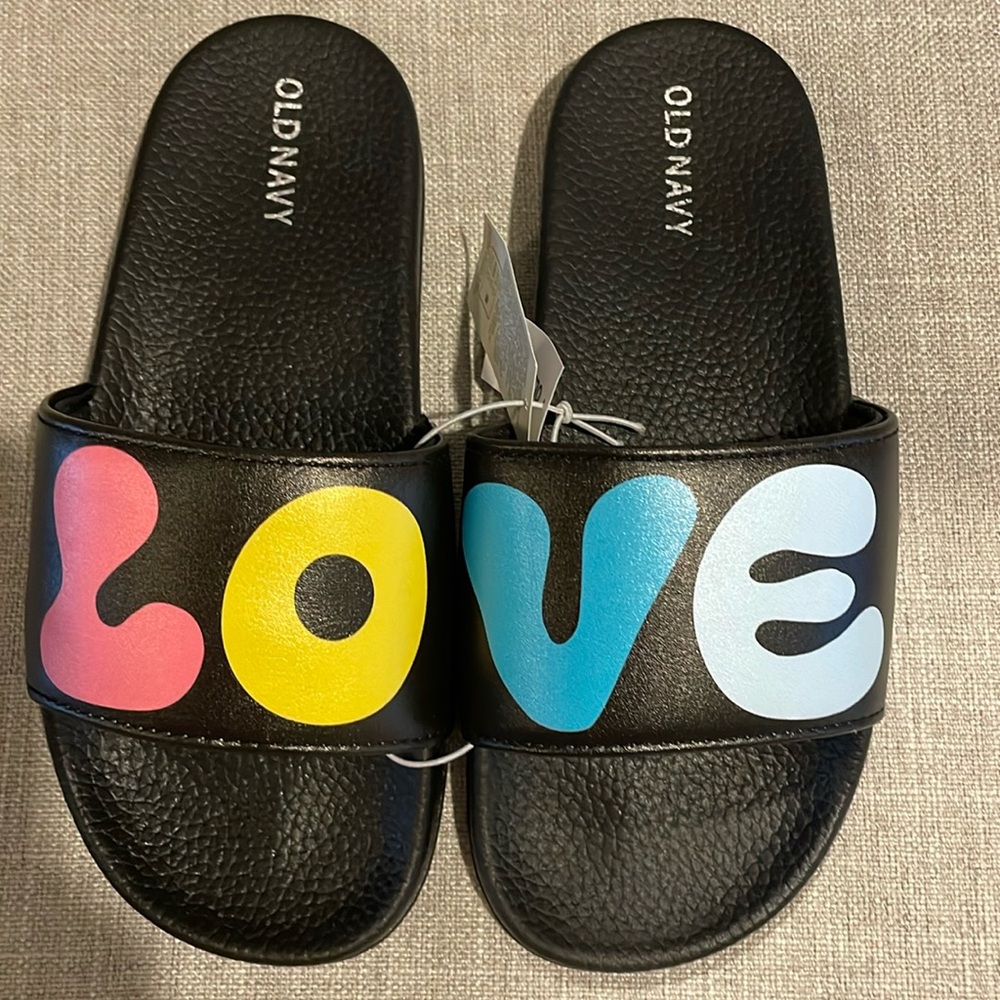Old Navy Black Slides with Vibrant Design Girls size 1-2Y